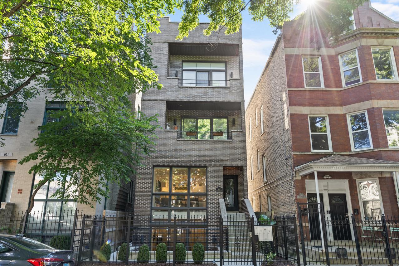 919 N Hermitage Ave. #1, Chicago, IL 60622