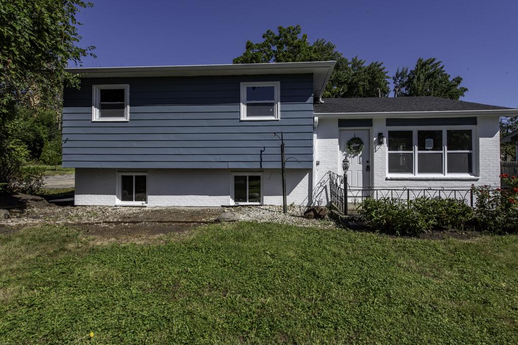 2812 20th St., North Chicago, IL 60064