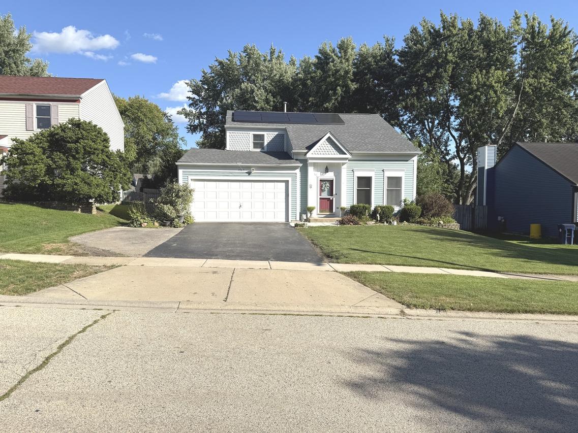 1525 Teri Ln., Algonquin, IL 60102