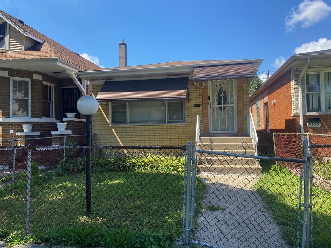 8926 S Lowe Ave., Chicago, IL 60620