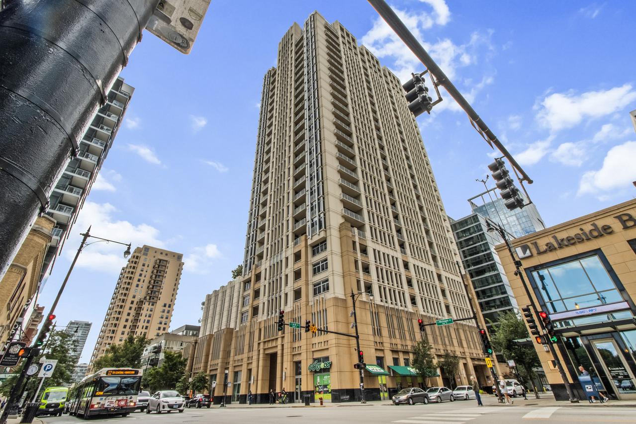 1400 S Michigan Ave. #704, Chicago, IL 60605