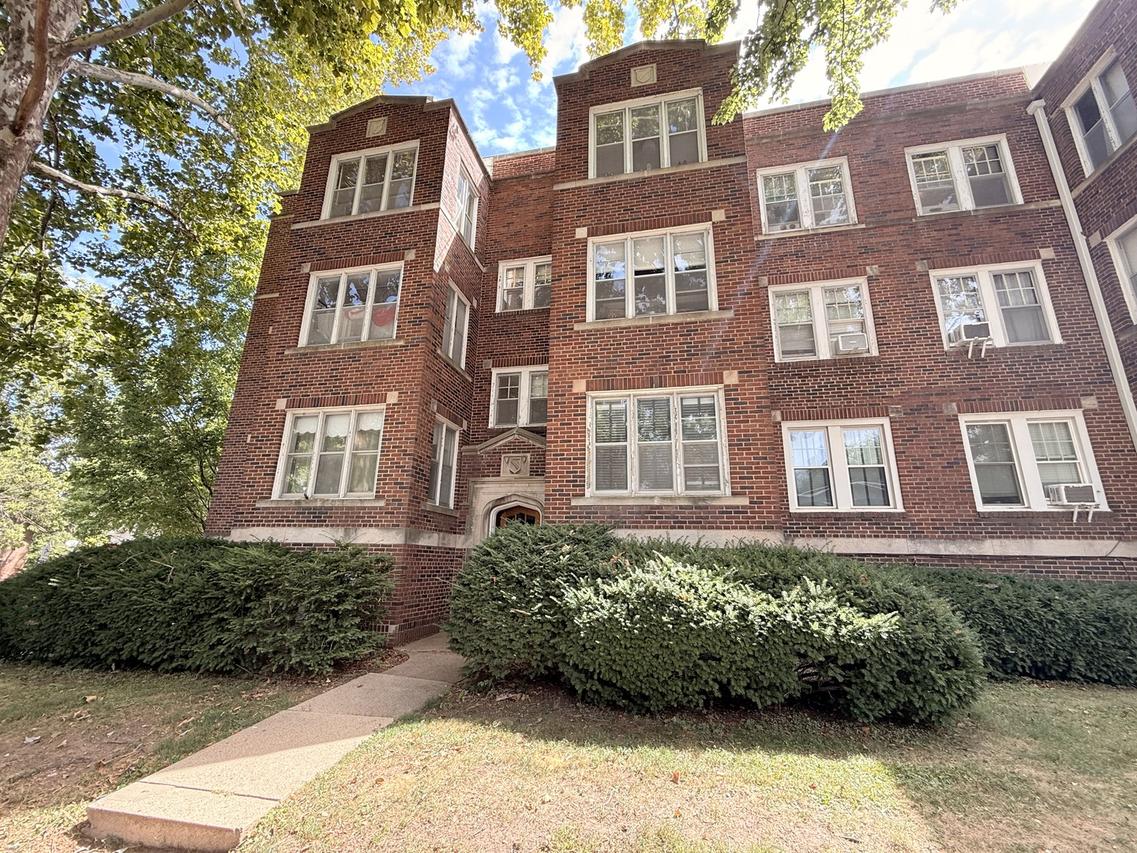 410 N State St. #15, Champaign, IL 61820
