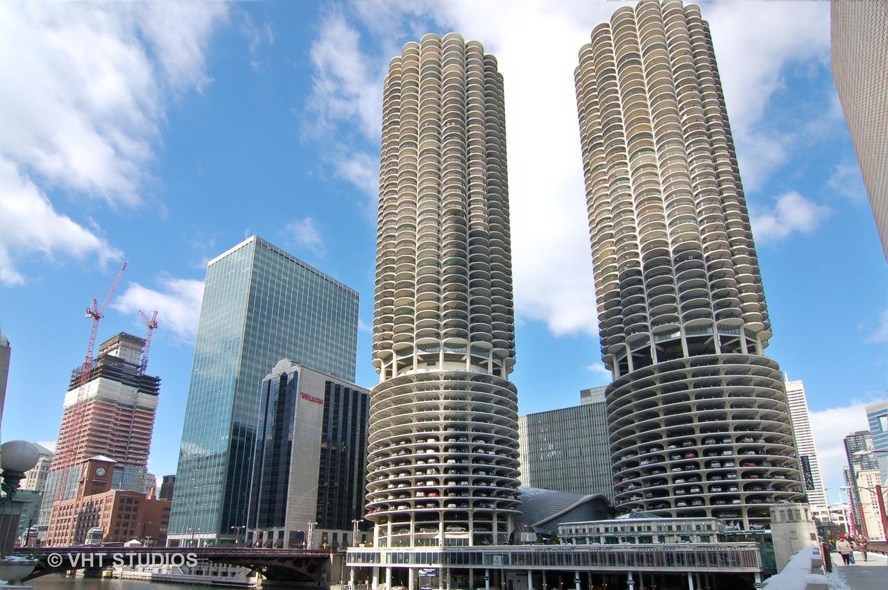 300 N State St. #2810, Chicago, IL 60654