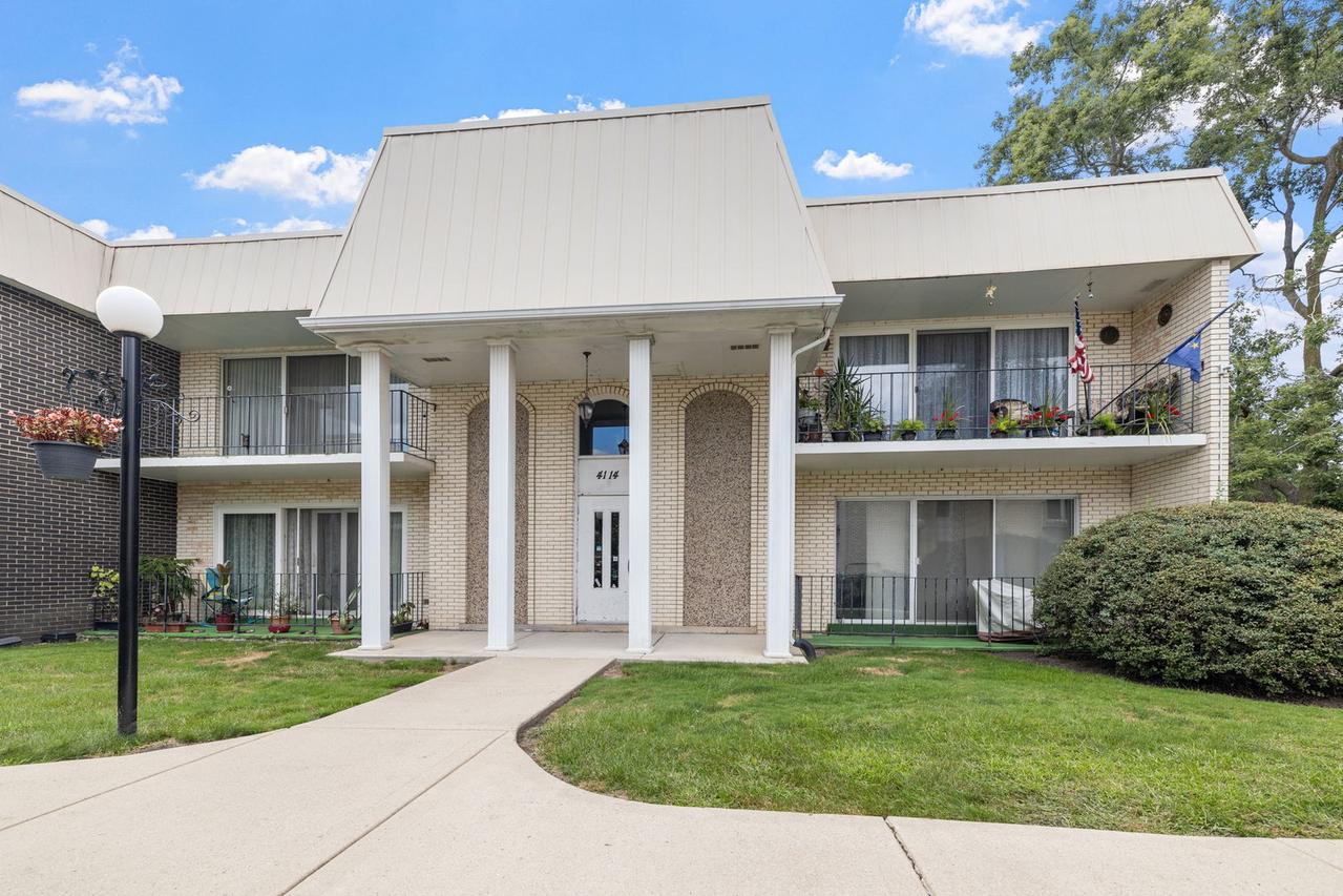 4114 W 99th St. #C, Oak Lawn, IL 60453