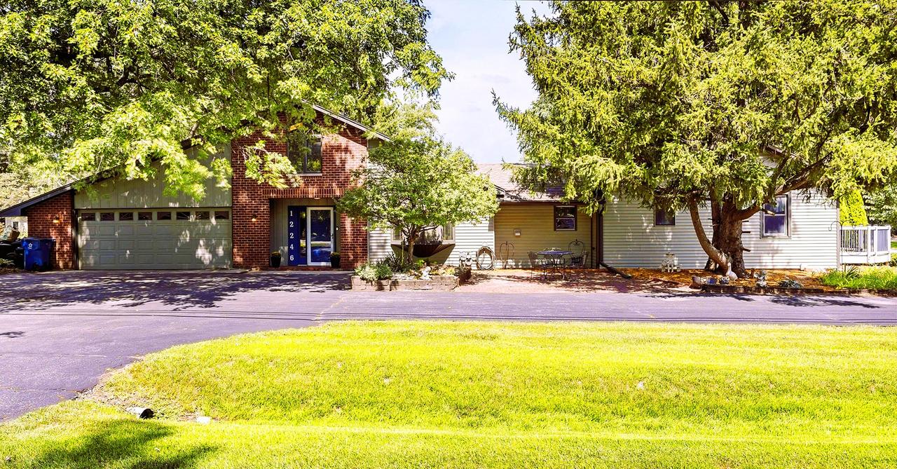12246 S Nagle Ave., Palos Heights, IL 60463