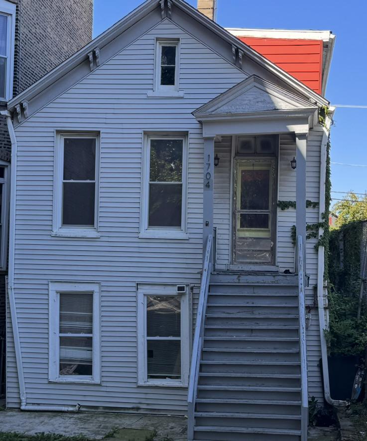 1704 S Racine Ave., Chicago, IL 60608