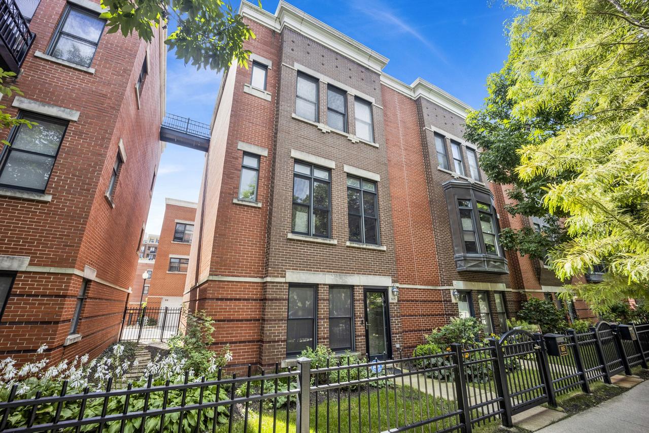 815 W 14th Pl., Chicago, IL 60608