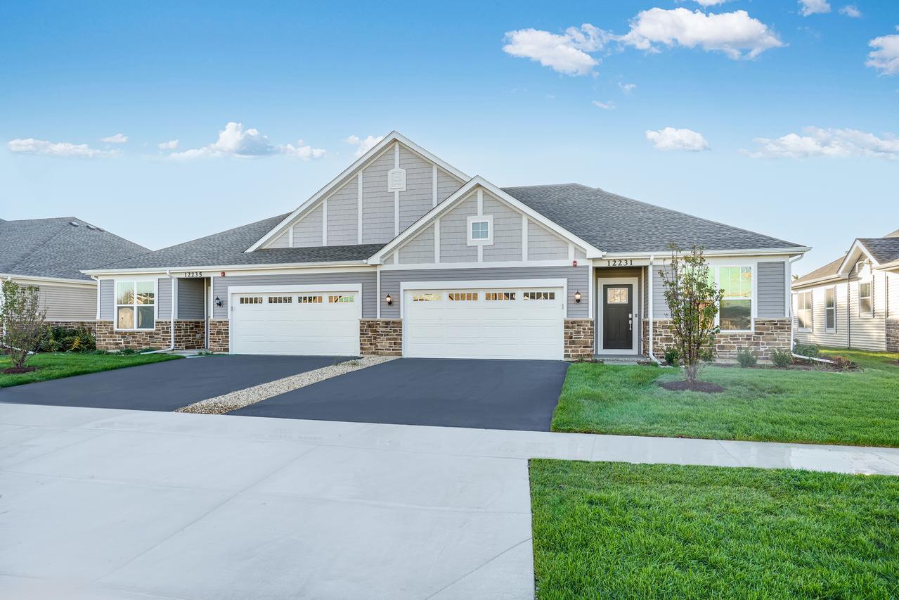 12231 Barcroft Cir., Huntley, IL 60142
