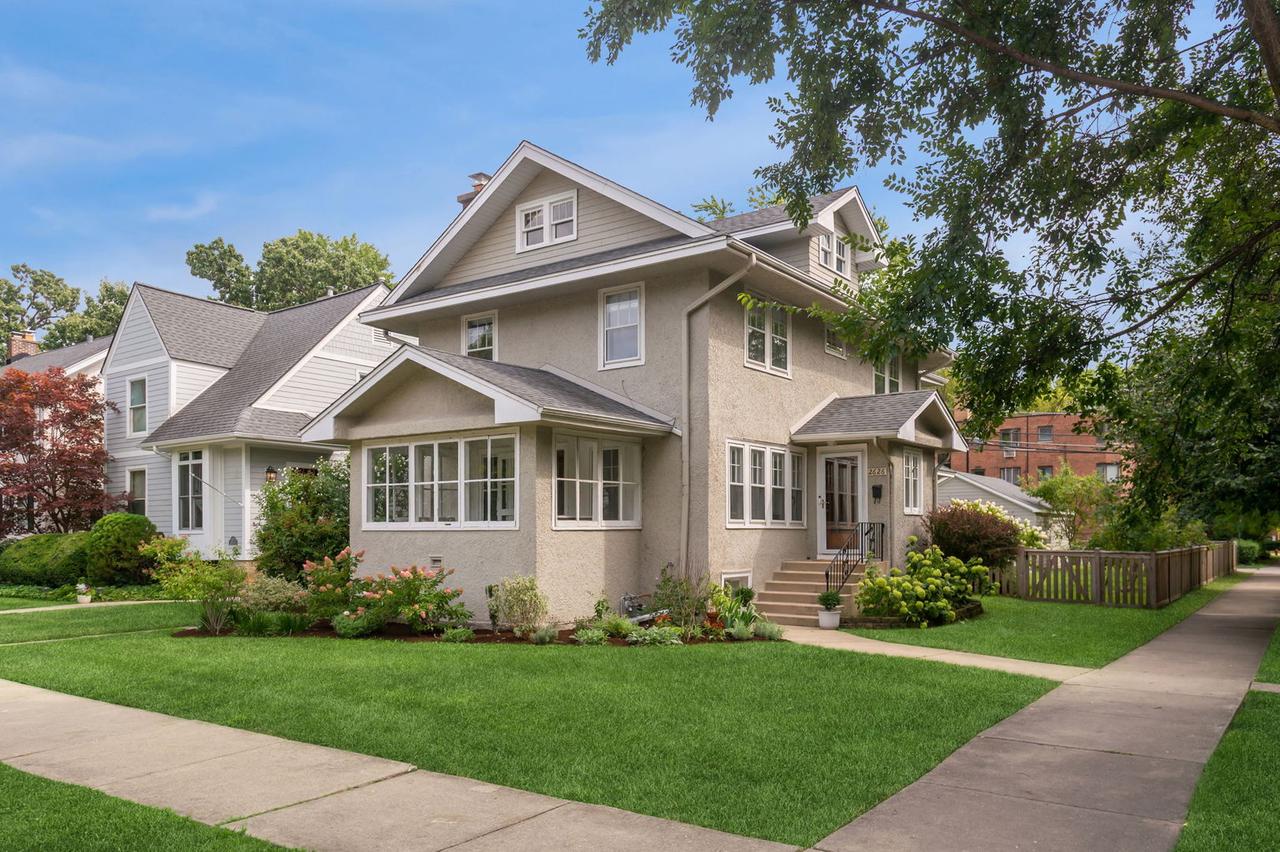2626 Hartzell St., Evanston, IL 60201