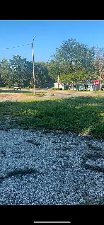 875 N Monroe St., Decatur, IL 62522