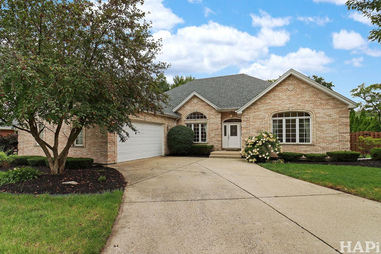 375 W Ardmore Ave., Roselle, IL 60172