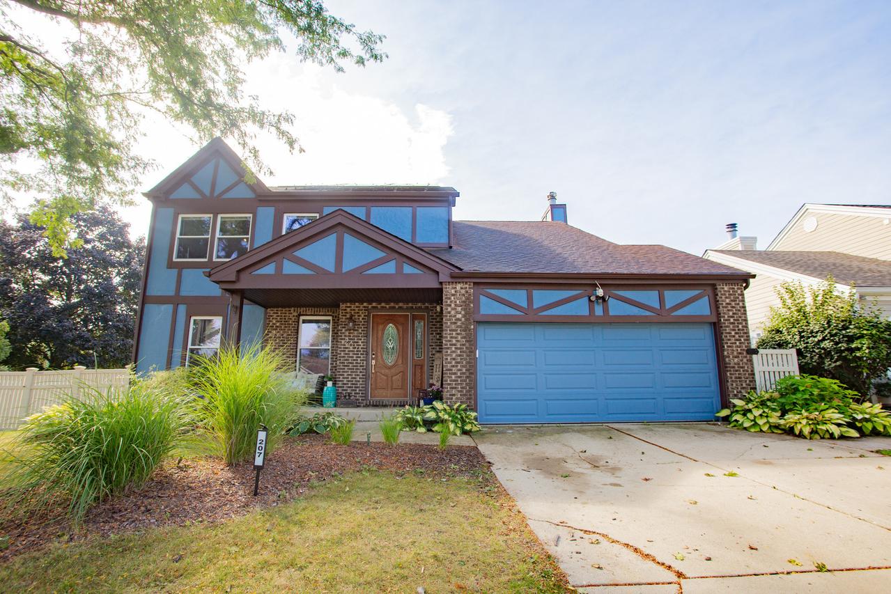 207 Schreiber Ave., Roselle, IL 60172