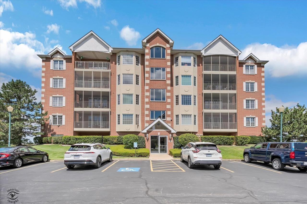 7904 Trinity Cir. #4NE, Tinley Park, IL 60487