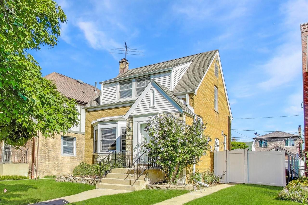 7246 W Ibsen St., Chicago, IL 60631