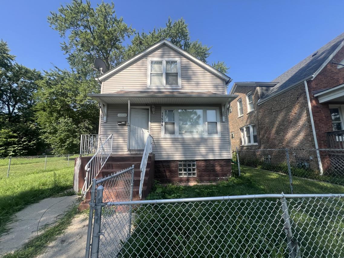 11516 S Yale Ave., Chicago, IL 60628