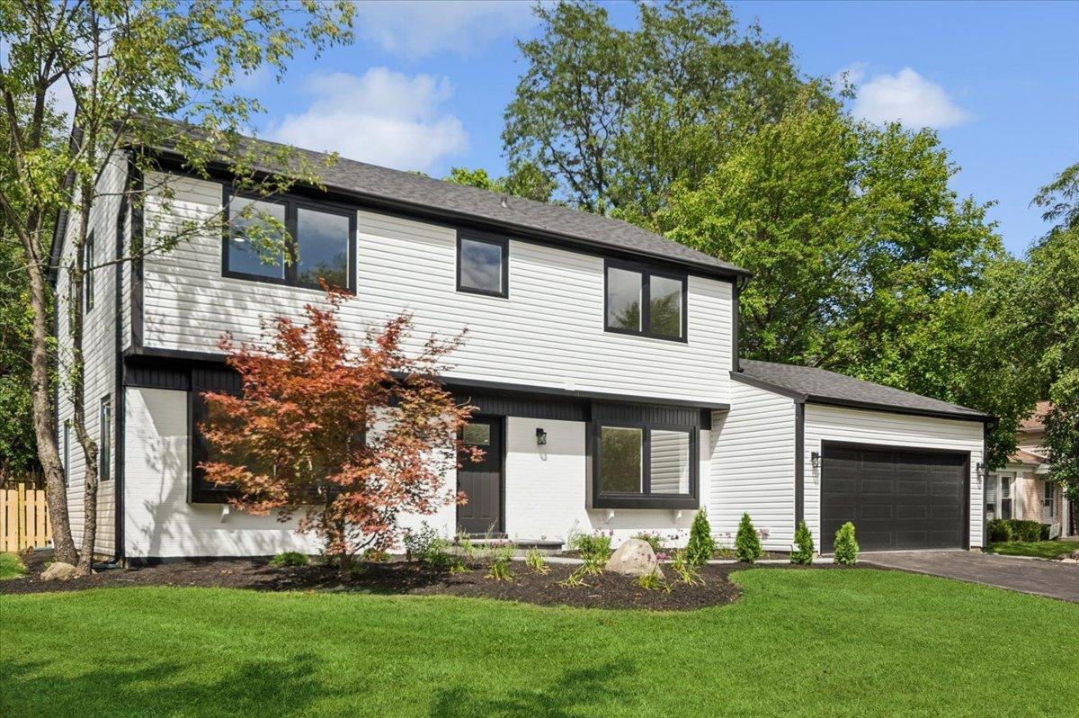303 Cedarbrook Rd., Naperville, IL 60565
