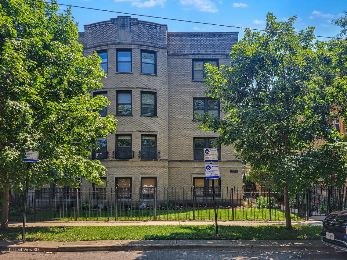 2111 W Arthur Ave. #1S, Chicago, IL 60645