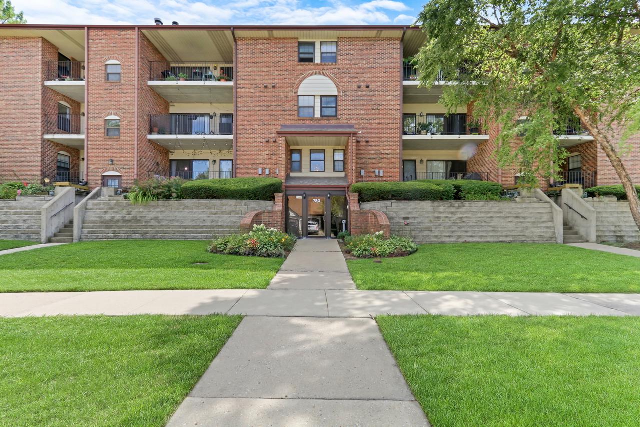780 Weidner Rd. #300, Buffalo Grove, IL 60089