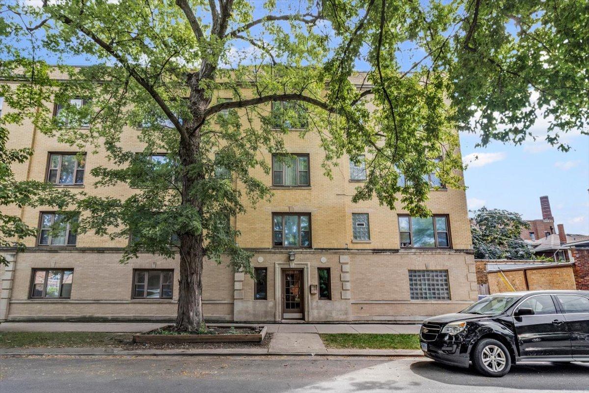 5221 N Hoyne Ave. #3, Chicago, IL 60625