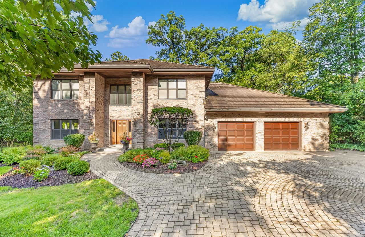 5454 Lee Ave., Downers Grove, IL 60515