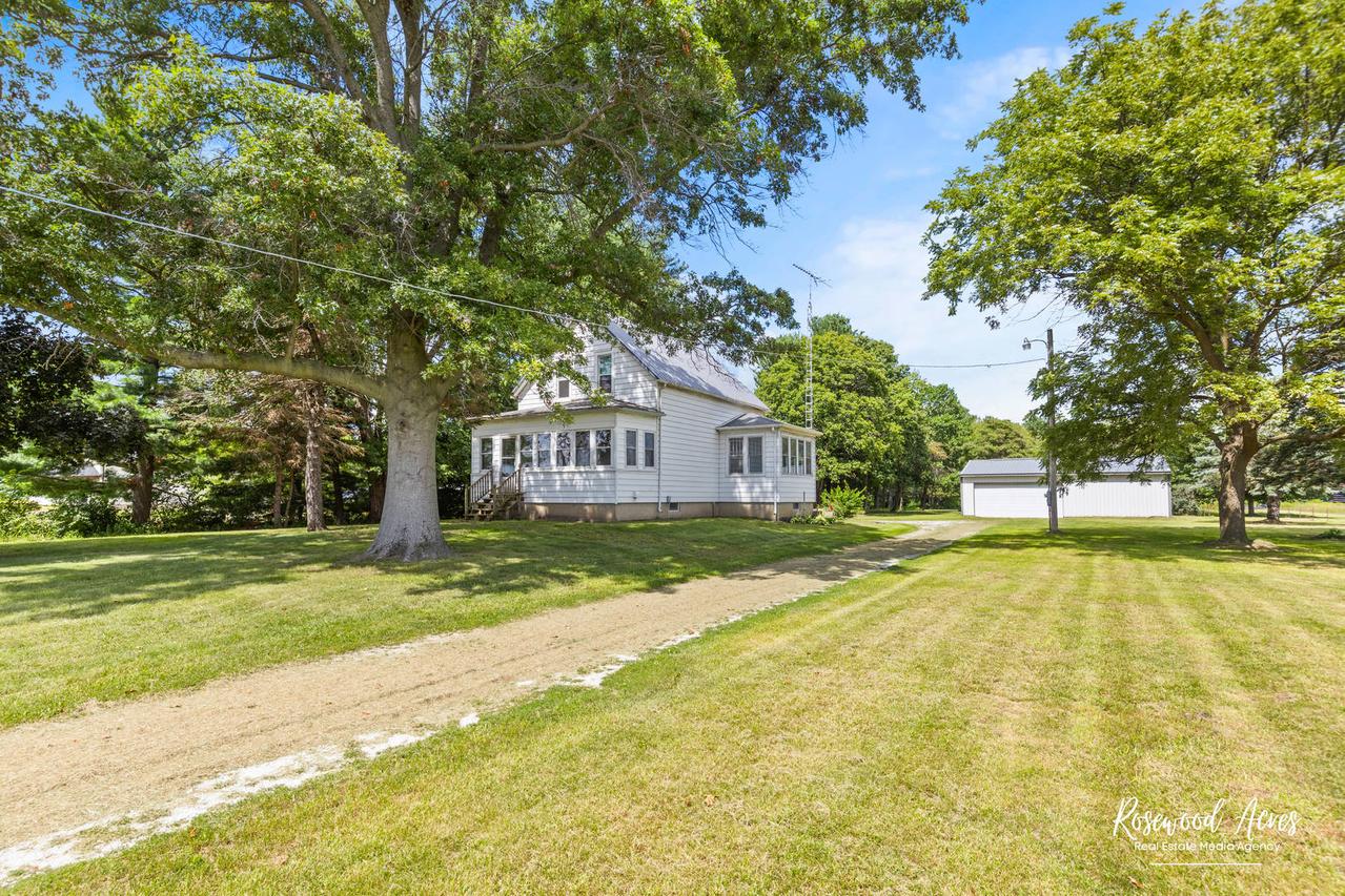 7861 E 2250s Rd., St. Anne, IL 60964