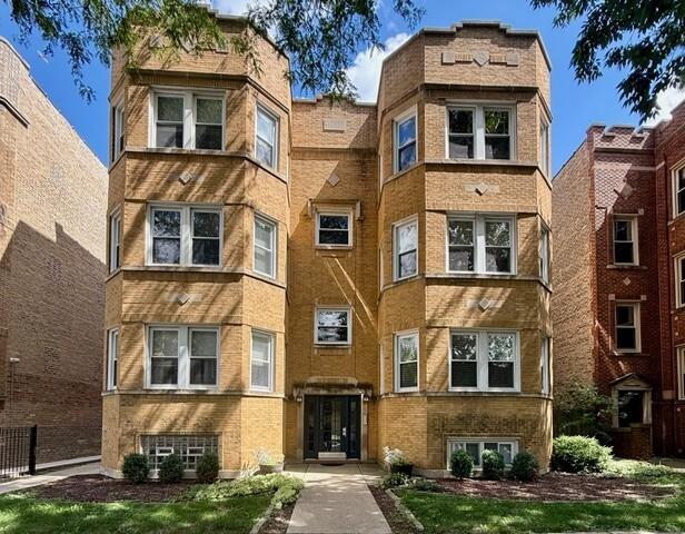 4251 N Mozart St. #2S, Chicago, IL 60618