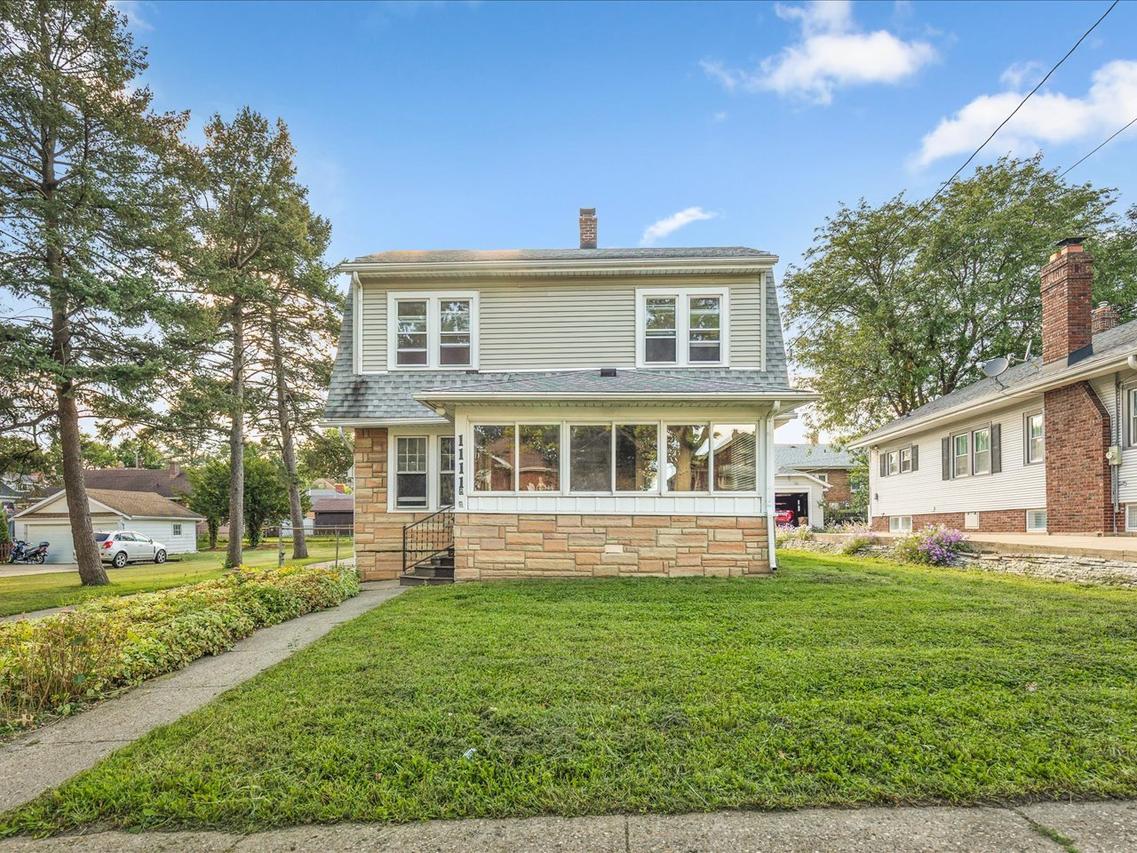 1111 20th St., Rockford, IL 61104