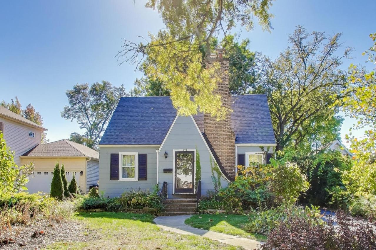 139 E Morningside Ave., Lombard, IL 60148