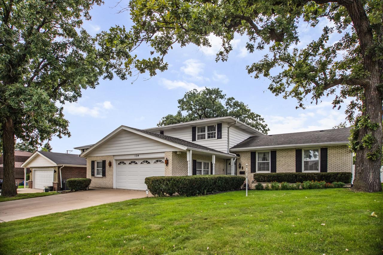 134 S Maple Ave., Hillside, IL 60162