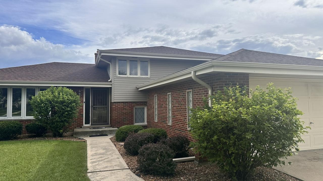 7617 Sycamore Dr., Orland Park, IL 60462