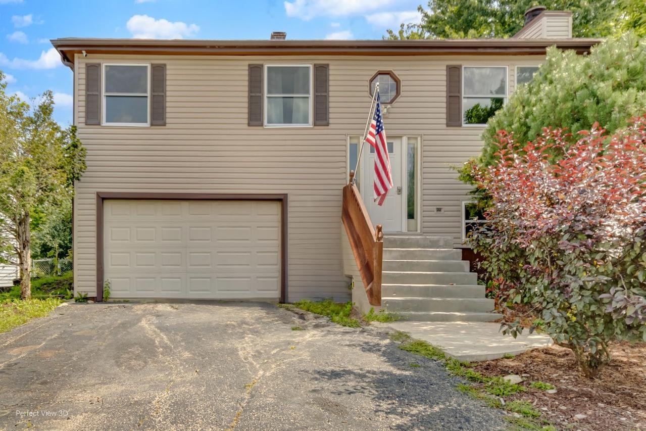 853 Voyager Dr., Bartlett, IL 60103