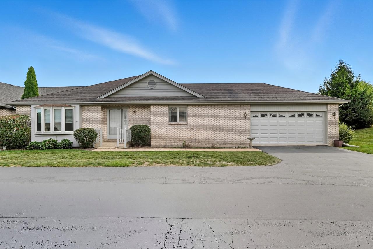 286 Woodward St., Beecher, IL 60401