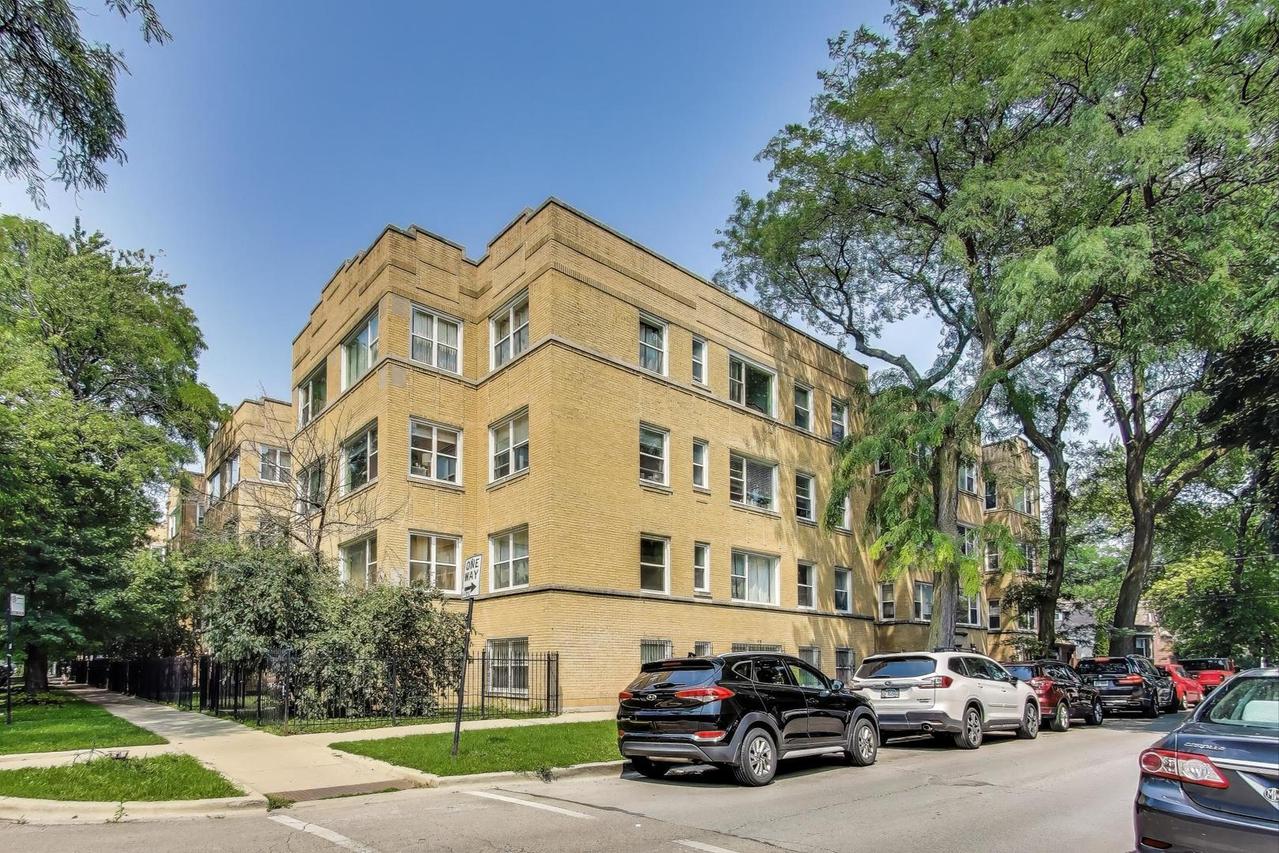 3816 W Ainslie St. #1, Chicago, IL 60625