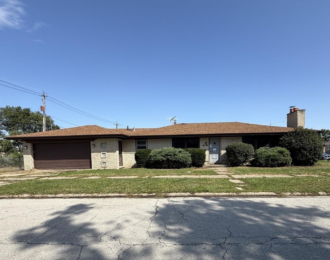 620 Yates Ave., Calumet City, IL 60409