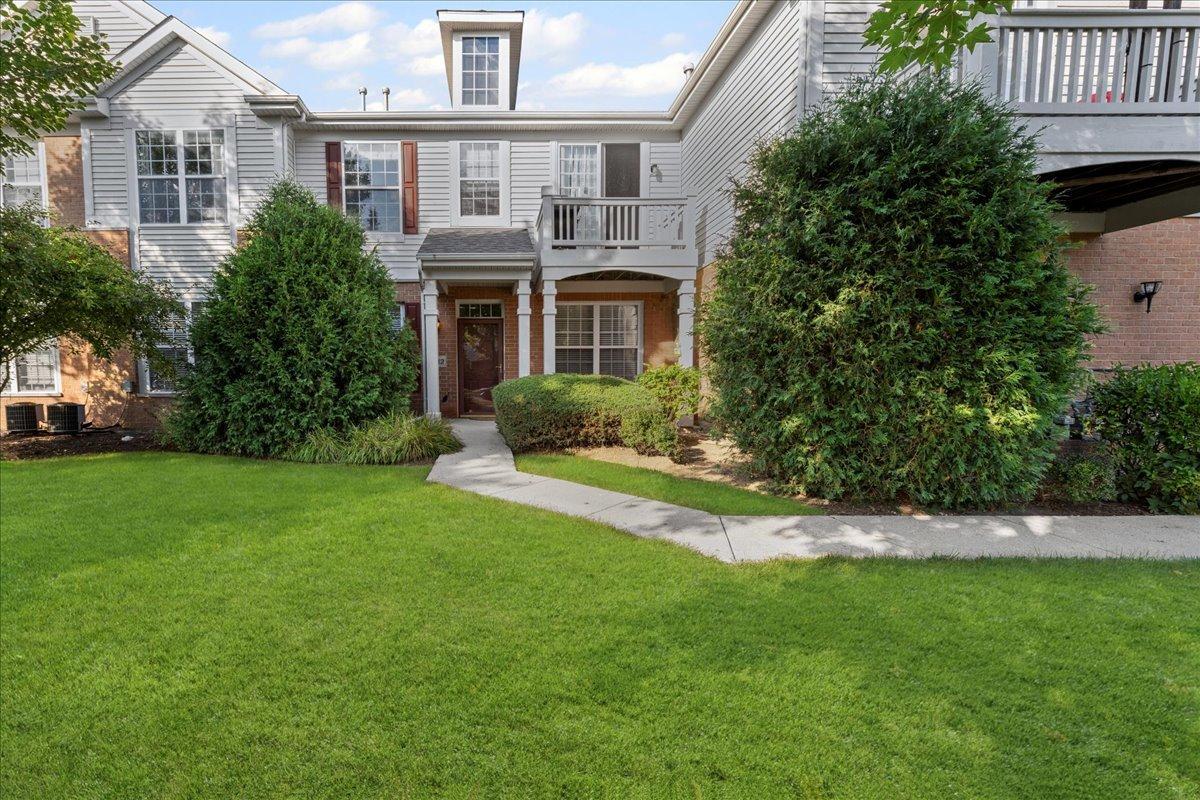 4212 Savoy Ln., Mchenry, IL 60050