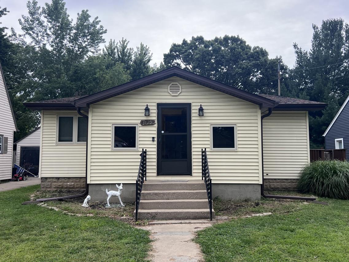 1106 5th Ave., Sterling, IL 61081