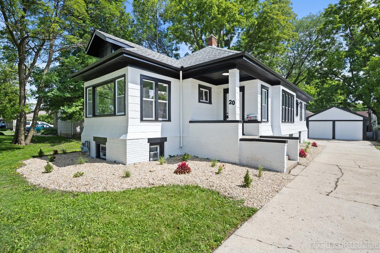 20 S Central Ave., Aurora, IL 60506