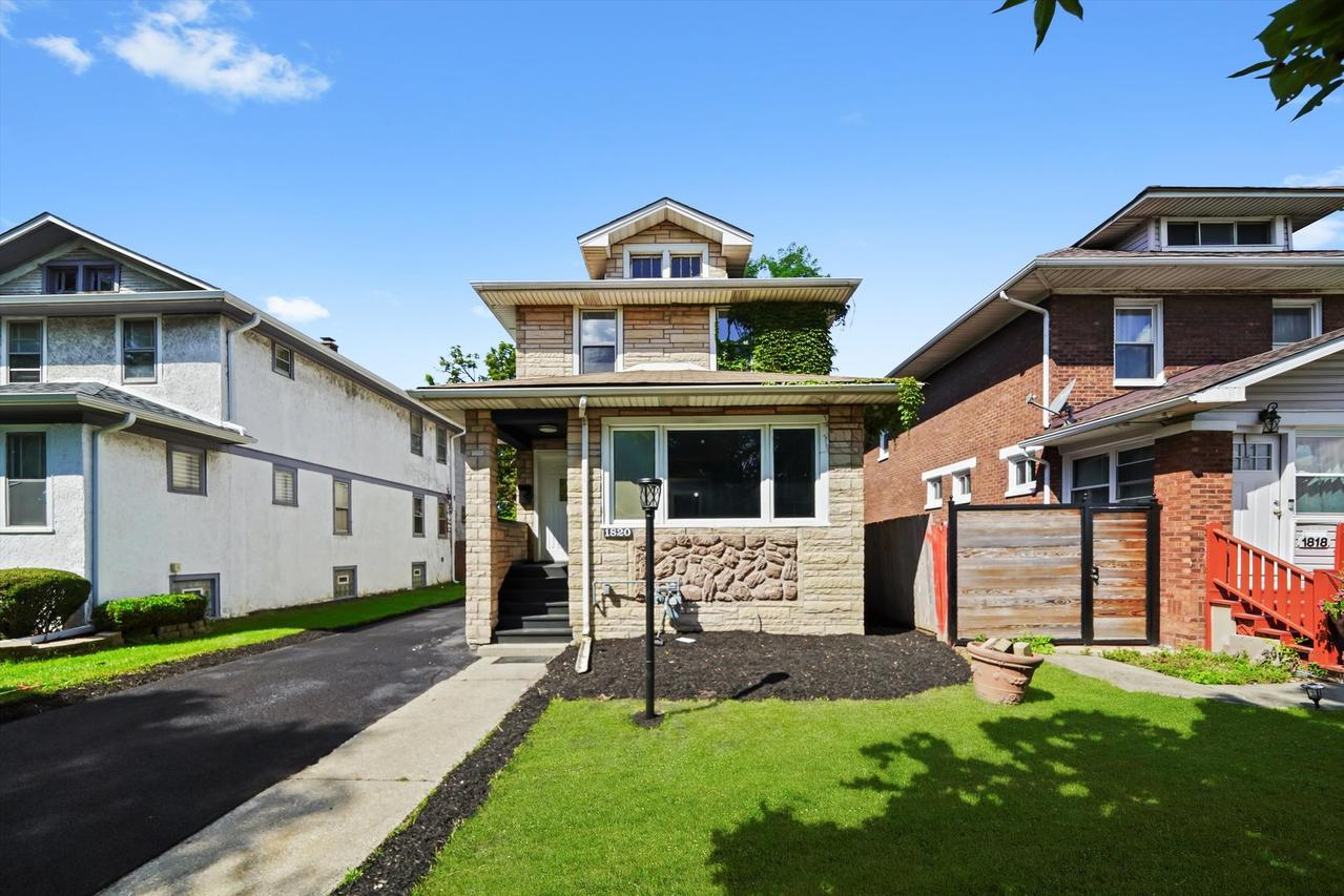 1820 S 3rd Ave., Maywood, IL 60153