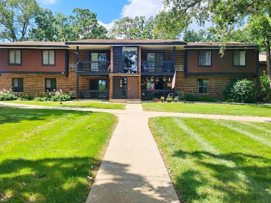 4618 W Northfox Ln. #6, Mchenry, IL 60050