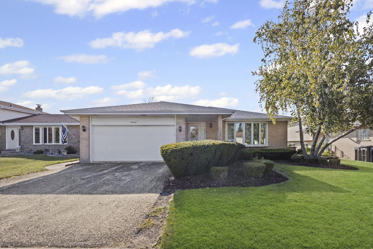 17018 93rd Ave., Orland Hills, IL 60487