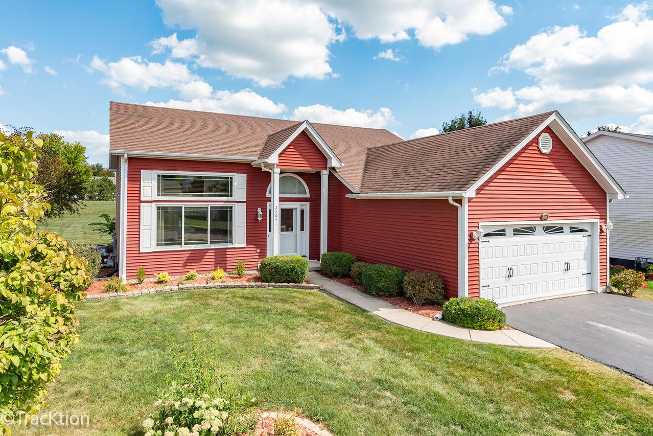 2804 Turnberry Dr., Ottawa, IL 61350