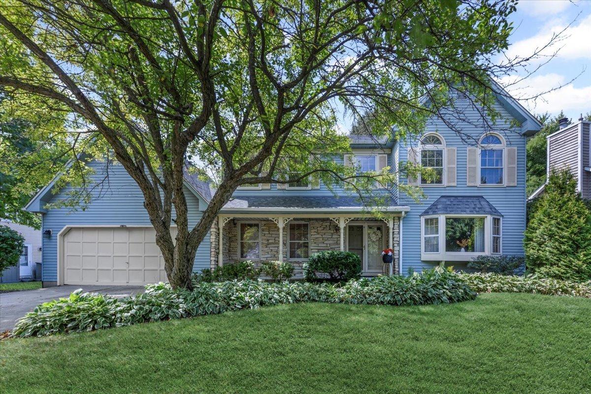 731 S River Rd., Naperville, IL 60540
