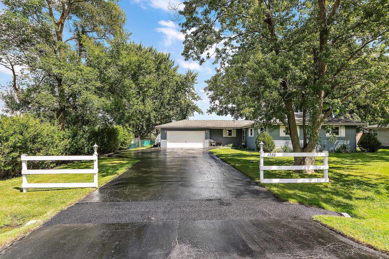 1720 Anderson Rd., New Lenox, IL 60451