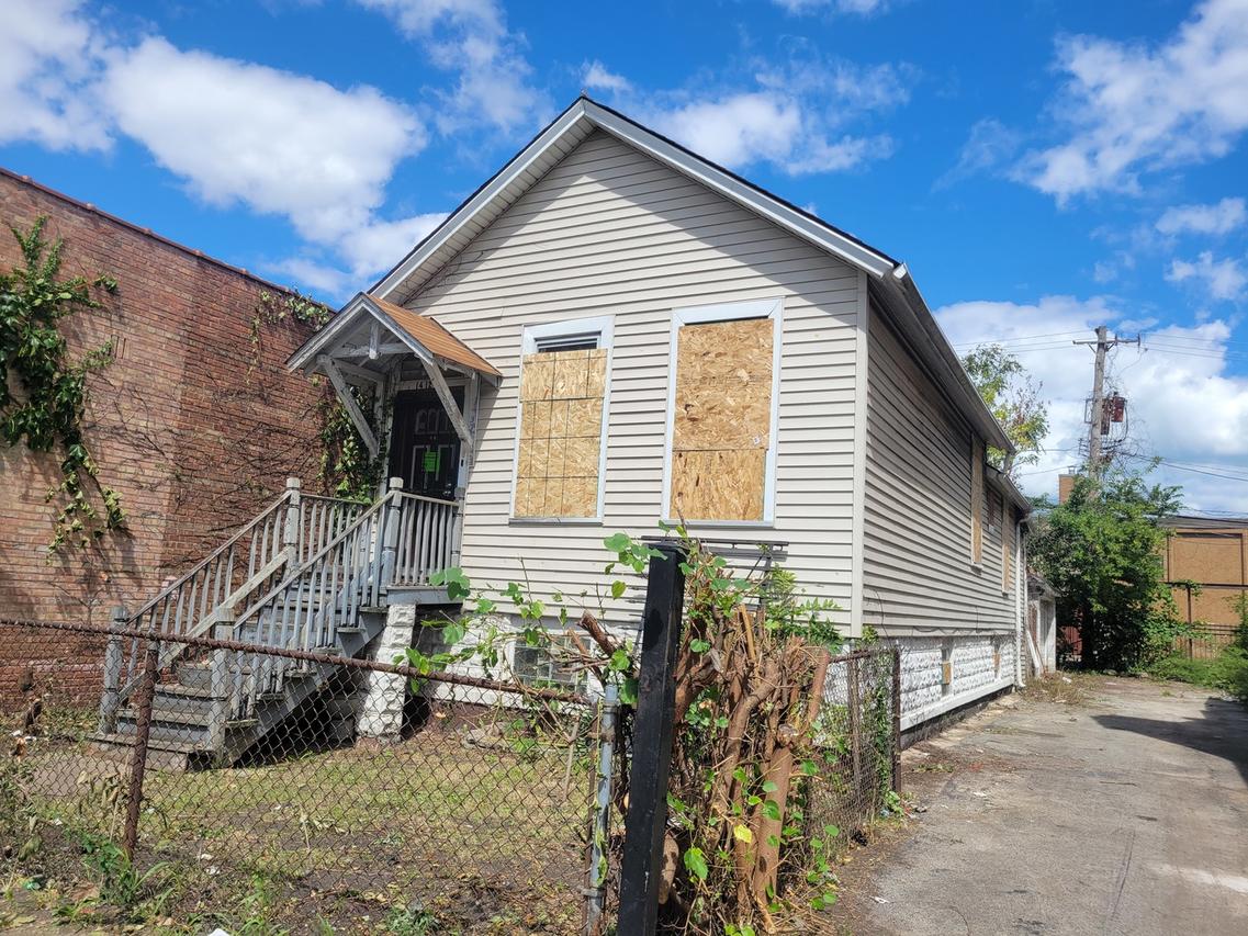 1412 E 75th St., Chicago, IL 60619