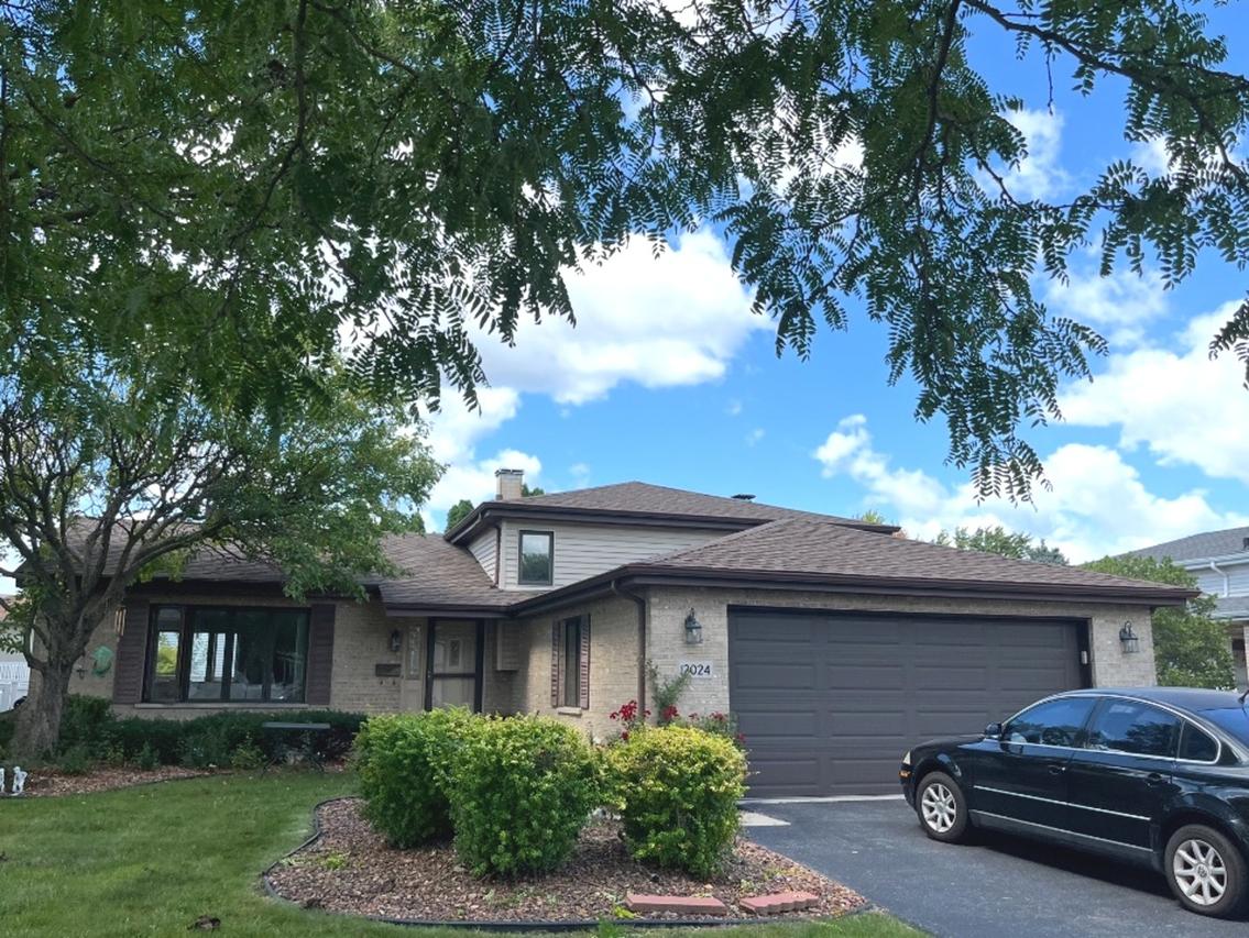 12024 S Van Beveren Dr., Alsip, IL 60803