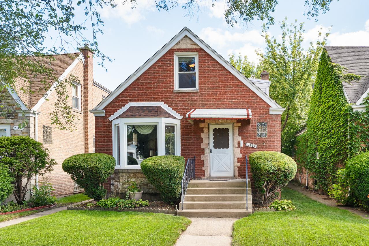 7111 W Armitage Ave., Chicago, IL 60707