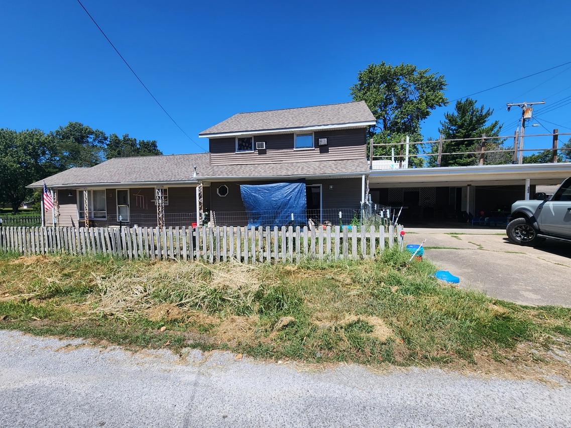 302 N Illinois Ave., West Frankfort, IL 62896