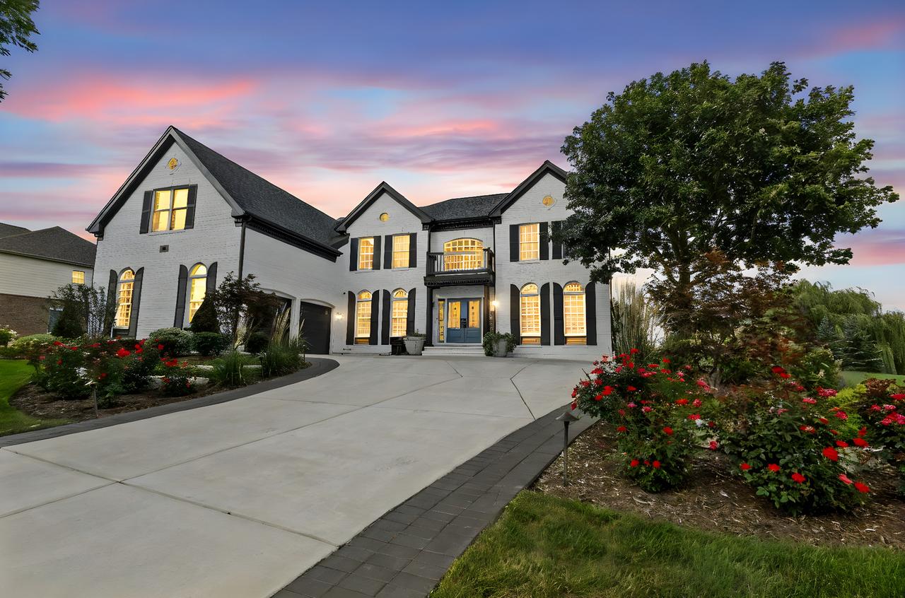 4 Tournament Dr., Hawthorn Woods, IL 60047