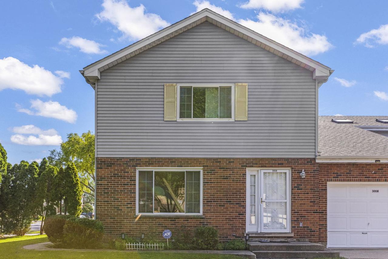 300 Starling Ct. #A, Bloomingdale, IL 60108