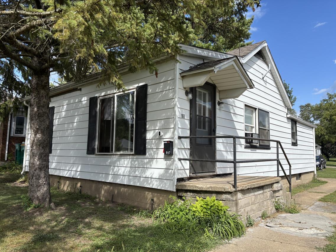917 Johnson St., Streator, IL 61364